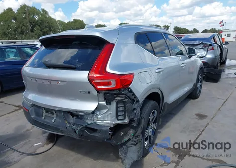 2019 Volvo Xc40 T5 Inscription z USA, uszkodzony, nr VIN YV4162UL8K2097844
